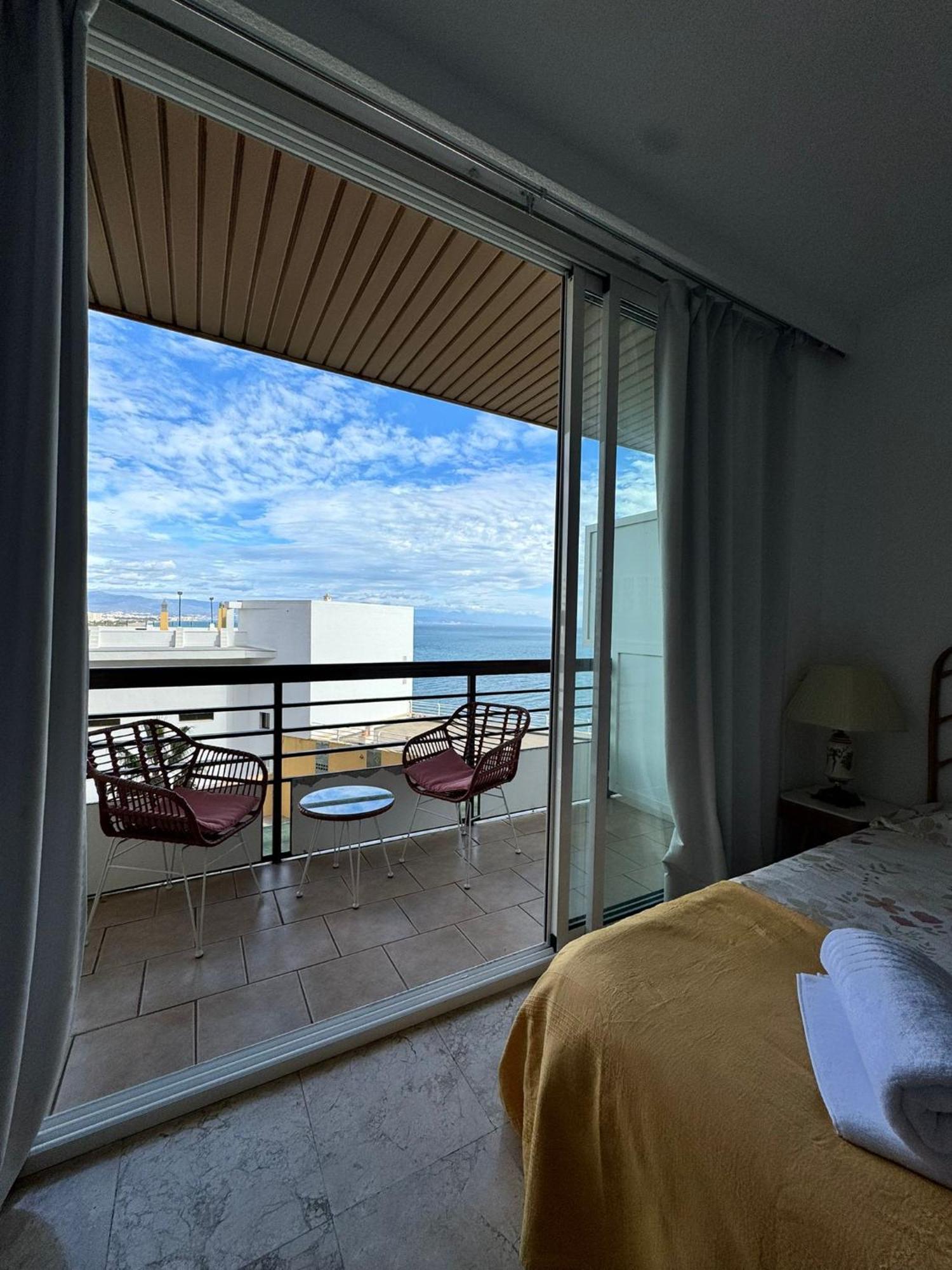 Castillo Santa Clara Estudio Con Vistas Laterales Al Mar Torremolinos Dış mekan fotoğraf